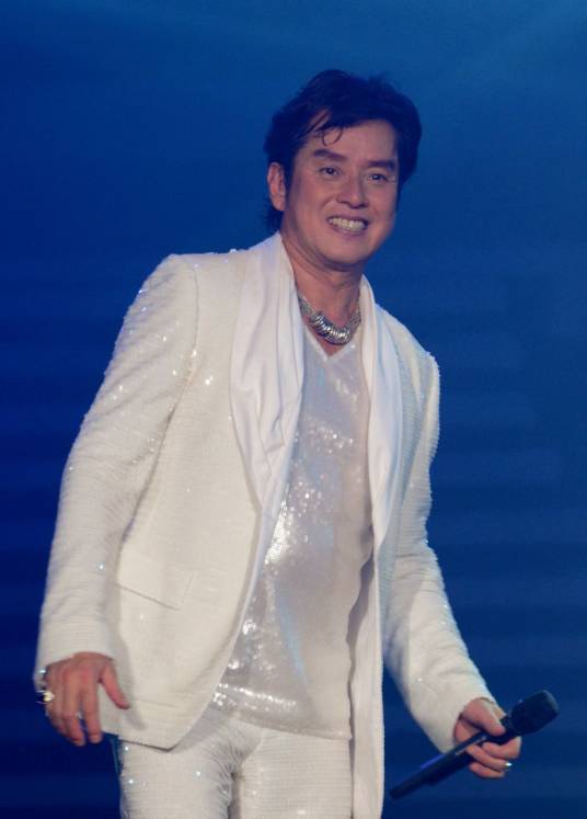 你我之间（谭咏麟、童安格合唱歌曲）