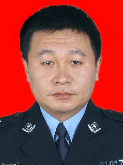 李铁刚（抚松县人大常委会党组书记）