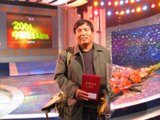 黄亚平（西安晚报资深记者）