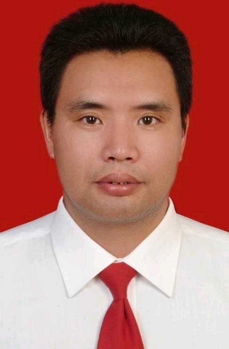 雷振华（浙江省丽水市景宁畲族自治县市场监督管理局党组成员、副局长）