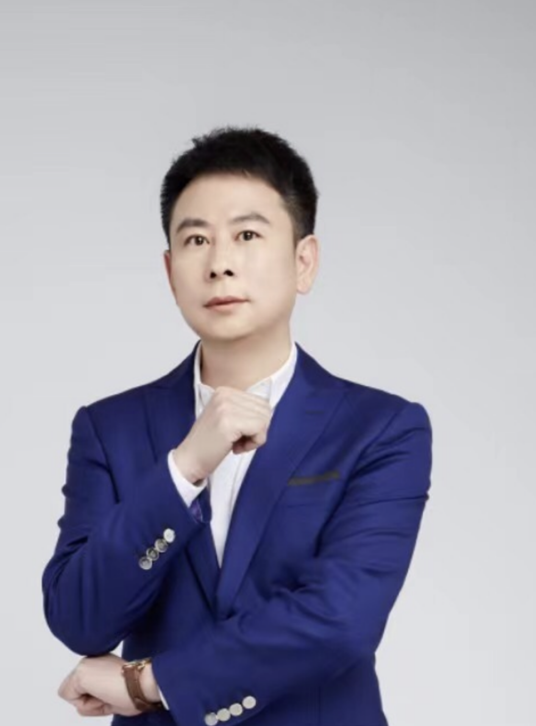 张朝阳（天阳亲子集团董事长）