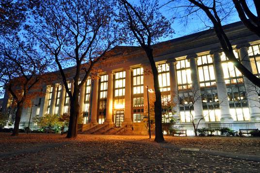 哈佛大学图书馆