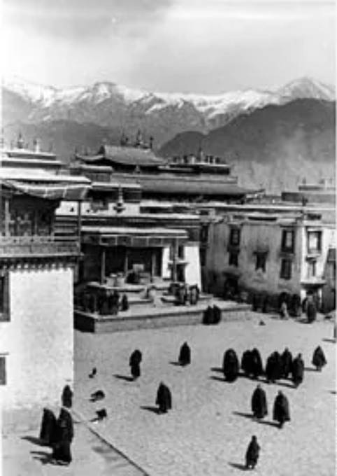 噶厦