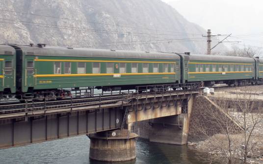 18型客车
