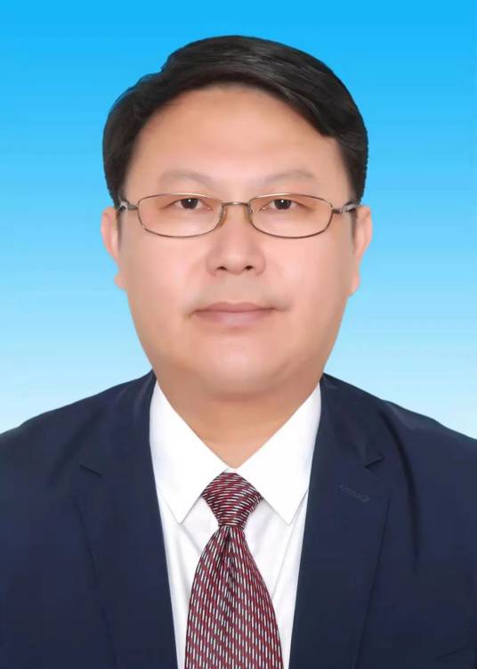 黄锋（内蒙古自治区党委组织部部务委员）