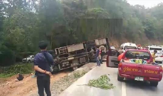 6·29泰国大巴侧翻事故