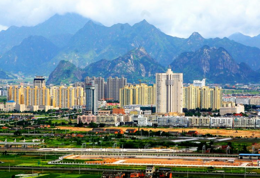 灵溪镇（浙江省温州市苍南县下辖镇）
