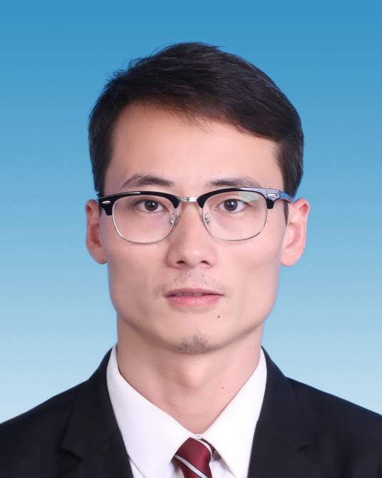 周龙斌