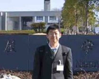 鲁雄（西南交通大学材料科学与工程学院教授）