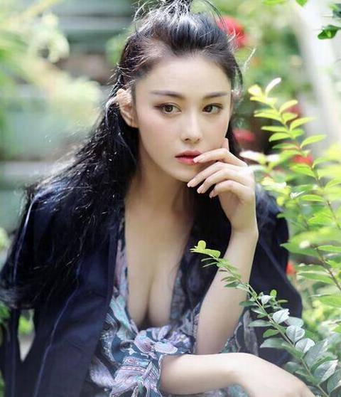 张馨予吧
