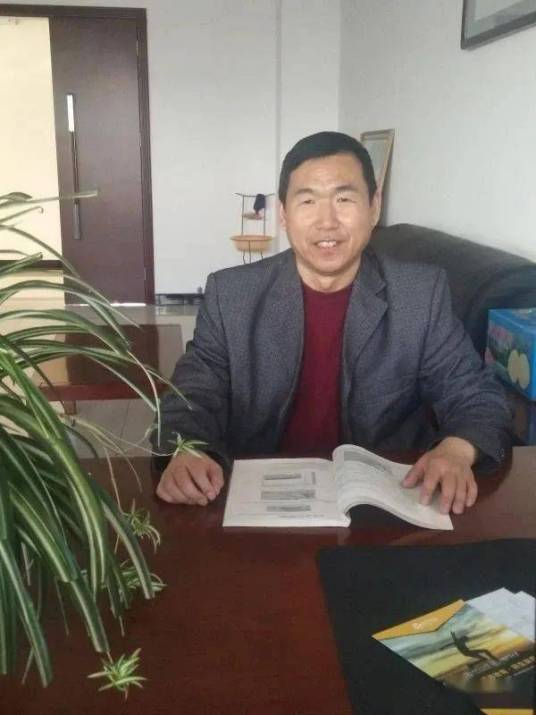 白玉俊（山东大学材料学院教授）