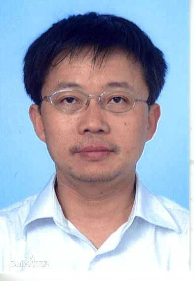 向东（清华大学软件学院研究员）