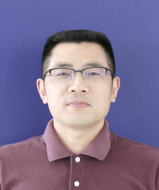 陈庆华（湖北省荆州市教育局党组成员、副局长）