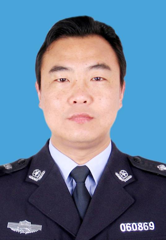 张新华（枝江市公安局党组成员、副局长）
