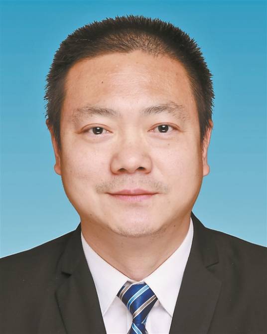张斌（云南省能源局副局长）