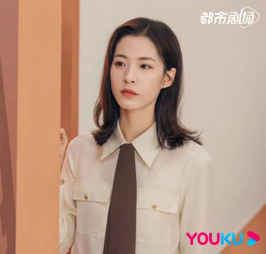 初七（都市女性话题剧《她们的名字》中的女配角）