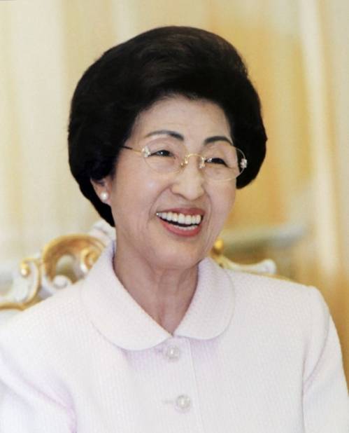 李姬镐