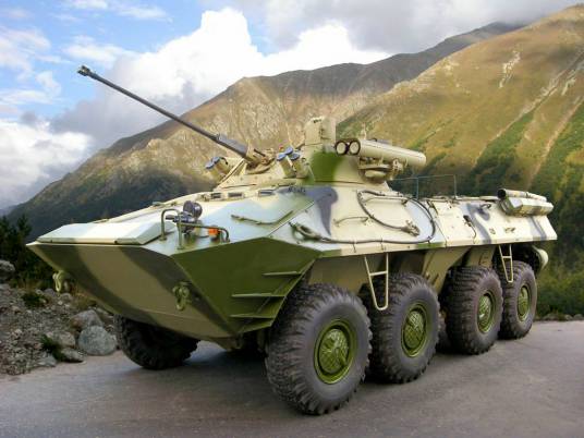BTR-90两栖步兵战车