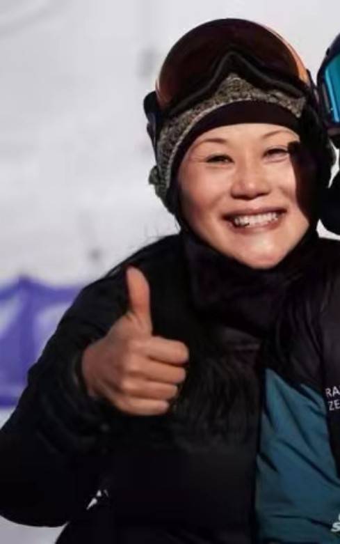 谷燕（滑雪运动员谷爱凌的母亲）