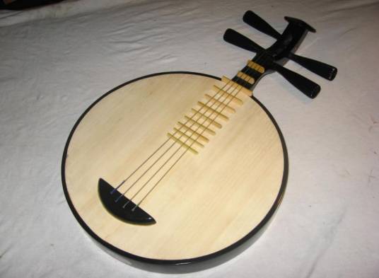 月琴（中国传统乐器）