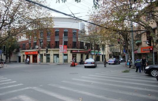 愚园路（上海西区一条马路）