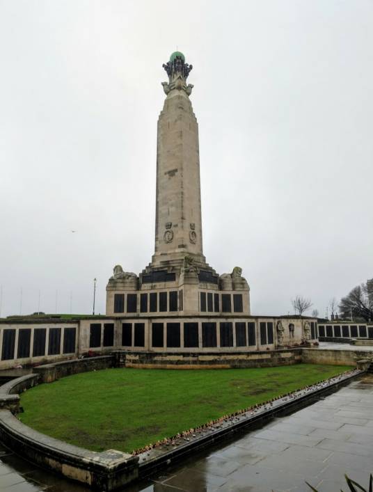 普利茅斯（英国西南部城市）