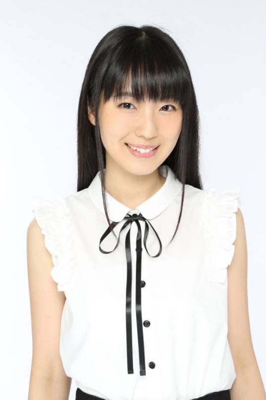 石川由依