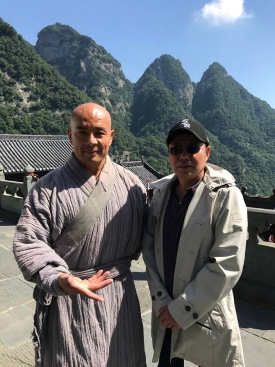 龙武（中国男演员、中国大力士运动员）