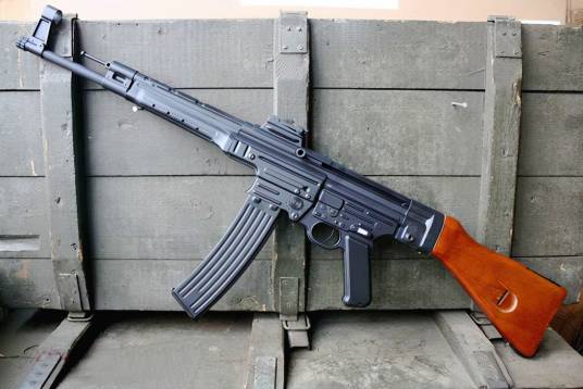 StG-44突击步枪（德国二战中研制列装自动步枪）