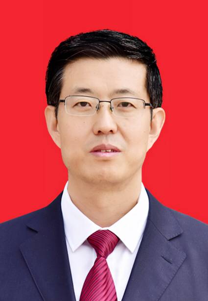 张晓峰（山西省委组织部副部长、省委编办主任）