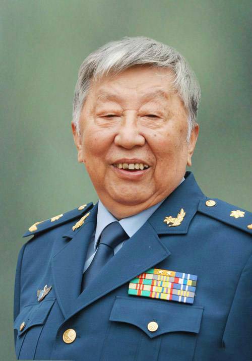 阎肃（中国著名文学家、剧作家、词作家、国家一级编剧）