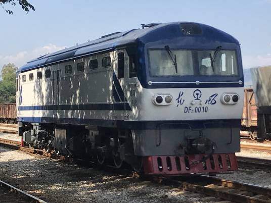 东风21型内燃机车