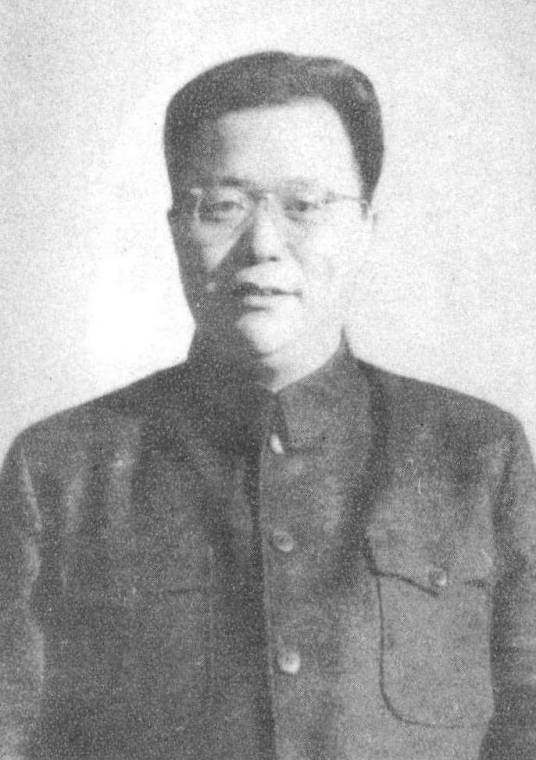 黄敬（原第一机械工业部部长、天津市委书记）