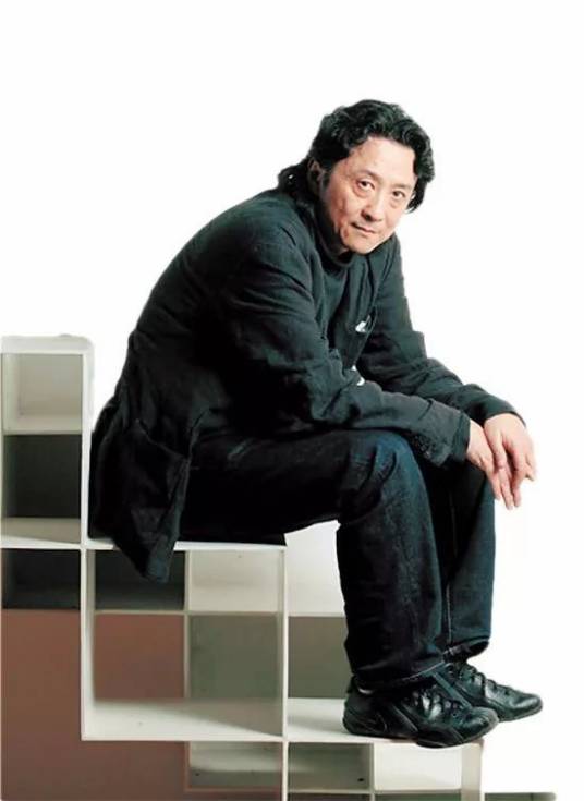 何多苓（中国当代抒情现实主义油画画家的代表，成都美术学院教授）