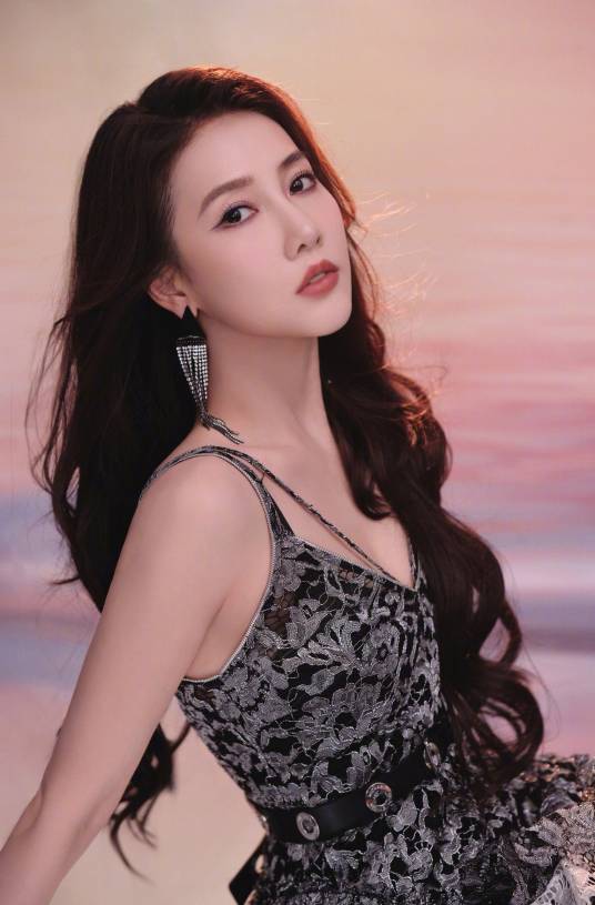 弦子（中国内地流行乐女歌手、演员）