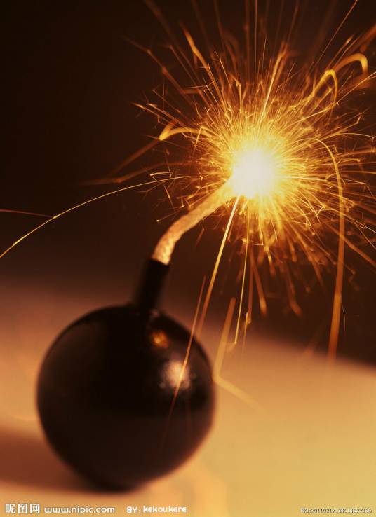 导火索（引爆爆炸物的引线）