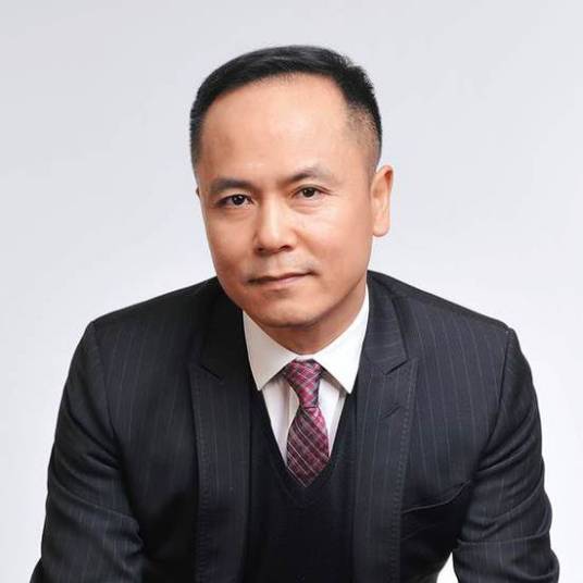 沈国军（银泰集团创始人兼董事长）