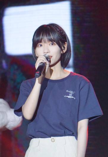 王心怡（中国内地女歌手、房东的猫主唱）