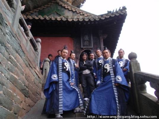 武当七侠（《倚天屠龙记》中的人物组合）