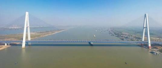 长江大桥（长江干流上的桥梁）