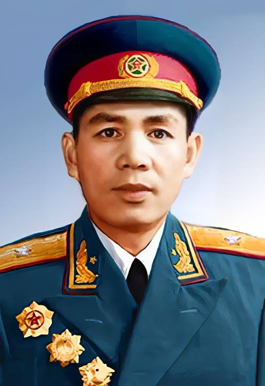 丁盛（中华人民共和国开国少将）