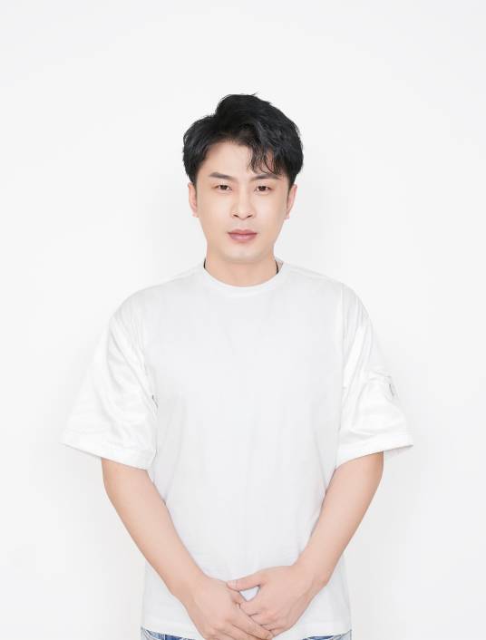辛巴（90后网红、歌手）