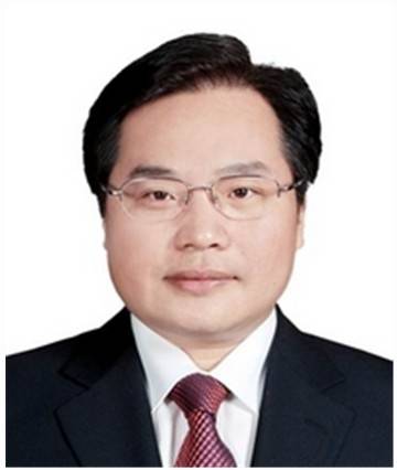 张新起（山东省人大常委会原副主任、党组成员）