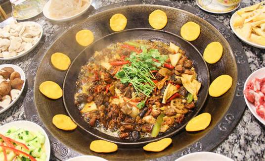 柴火鸡（菜肴）