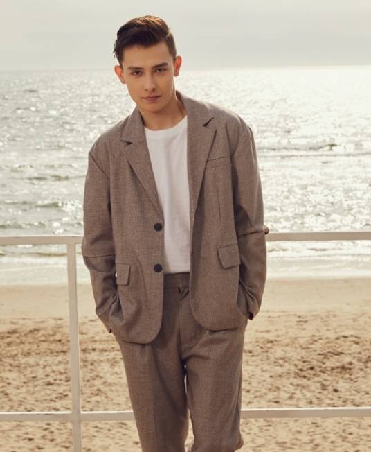 萨沙（《非正式会谈》俄罗斯代表）