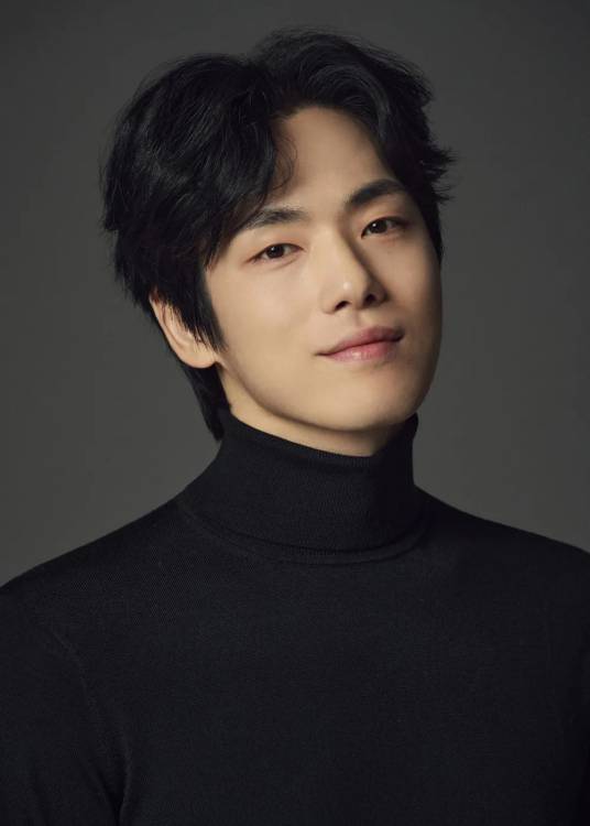 金正贤（1990年出生的韩国男演员）