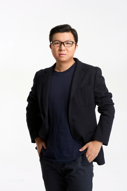 宿华（快手联合创始人、执行董事、薪酬委员会委员）
