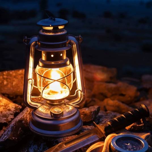 煤油灯（照明工具）