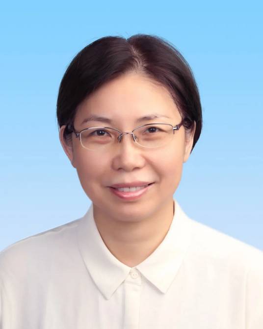 汪鸿雁（全国工商联党组成员、副主席，中国民间商会副会长）