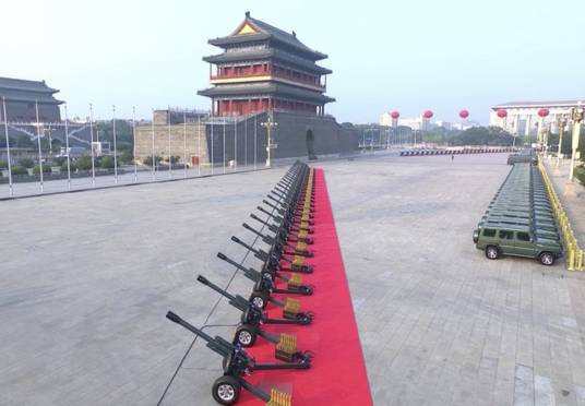 礼炮(庆典礼仪使用的烟火炮)